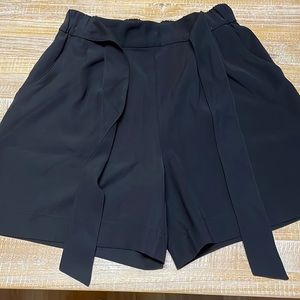 Lululemon black shorts size 8